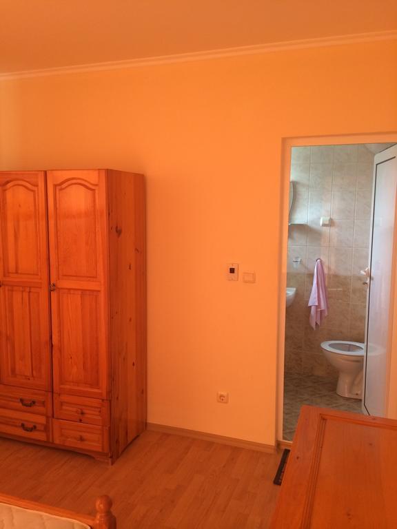 Sunrise Apartment Balchik Room photo